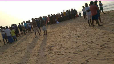 Andhra Pradesh: Three fishermen die as boat capsizes at sea in Srikakulam district