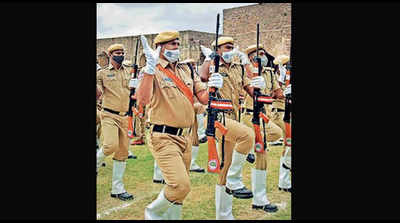 Telangana: Top cops Swati Lakra and Sreenivas Reddy get PPM