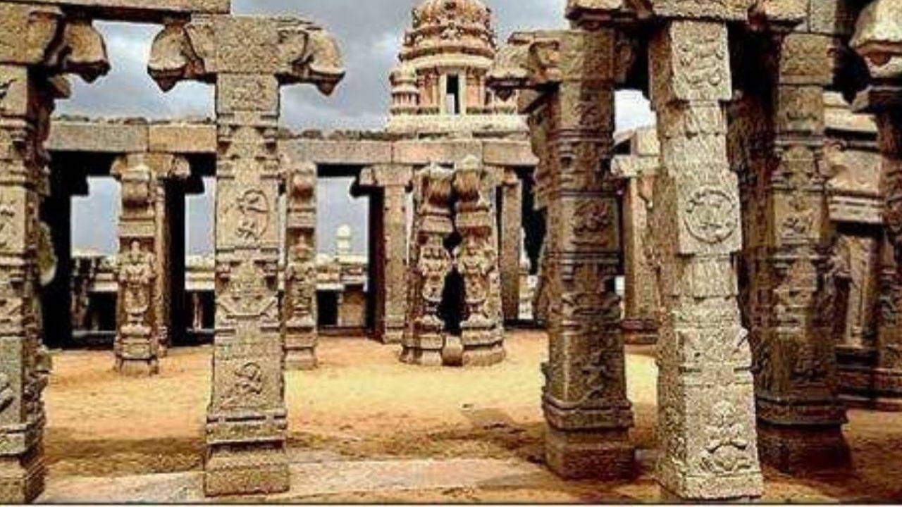 Lepakshi Temple - Astonishing Architecture | India Travel - YouTube