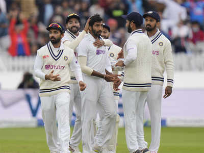 2nd Test, Day 5: England 67/4 at tea as India sniff victory