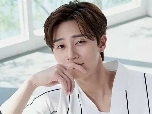 TOP 10 Korean Celebrities Of 2021: Kim Seon Ho to Park Shin Hye to BTS,  check out TOP 10 Korean celebs who hit headlines in 2021