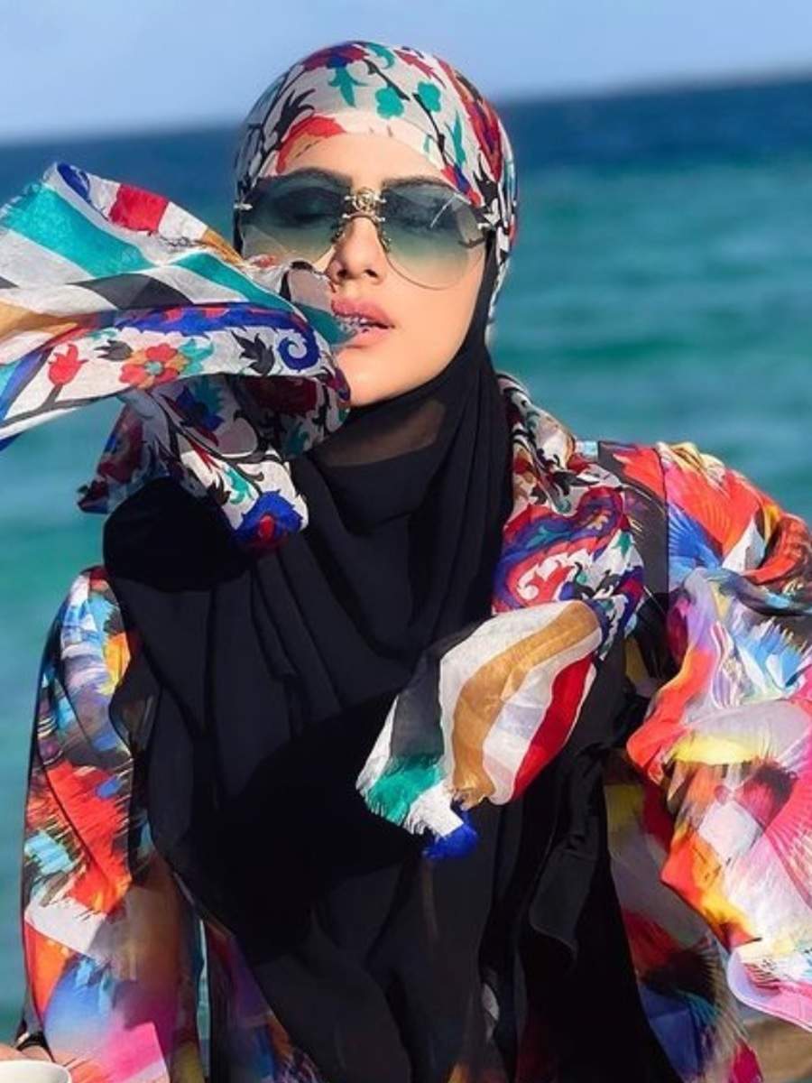 Sana Khan Is Stunning In These Beautiful Hijabs Times Of India