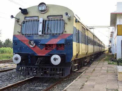 Central Railway vigilance team catches passengers travelling illegally on trains