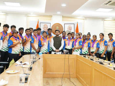 Sports Minister Anurag Thakur meets World Youth Archery Championship winners