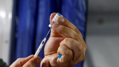 NYC begins requiring proof of vaccination at eateries, gyms
