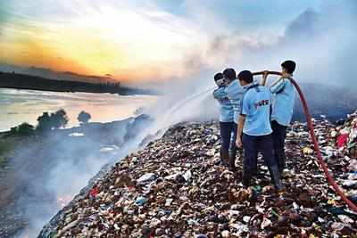 Sena protests against dump site in Ulhasnagar