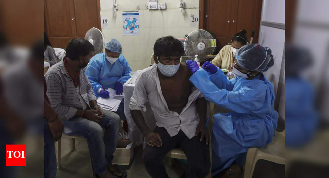 Single vaccine shot offers virtually no shield: Hosp study