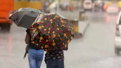 IMD issues orange alert for moderate rain in Delhi