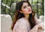 Rhea Chakraborty shares a motivational post on 'Kalyug' and 'dark times': Love truly conquers all