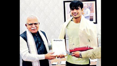 Haryana CM Manohar Lal Khattar meets Neeraj Chopra, offers job to head athletics centre