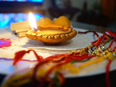 Raksha Bandhan: Quotes by authors that describe the bond of love between a brother and a sister