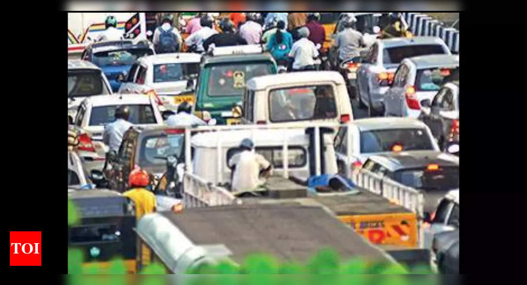 Chennai roads choked ahead of weekend