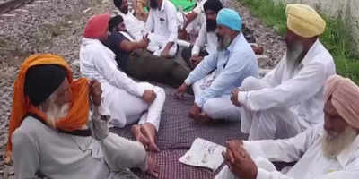 Farmers' protest hits train movement, road traffic in Jalandhar for second day