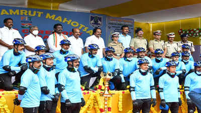 CRPF personnel set off for 2,850km cycling rally from Kanyakumari to Delhi