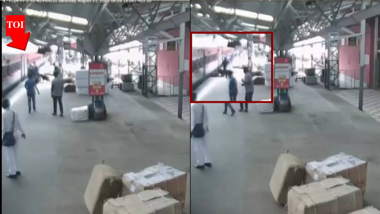 Asansol: Woman slips while boarding train, rescued by RPF personnel