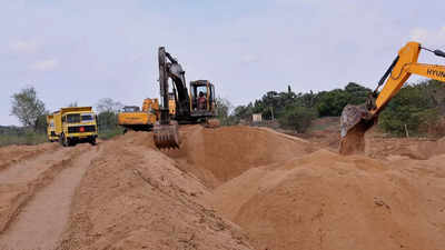 Curbing illegal sand mining a daunting task for Bihar cops