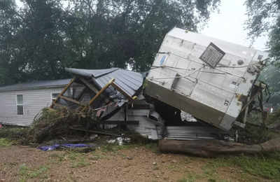 US: 22 dead, many missing after 17 inches of rain in Tennessee