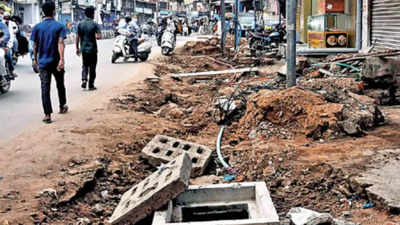 Locals in peril as Greater Hyderabad Municipal Corporation sits on restoration of dug-up roads