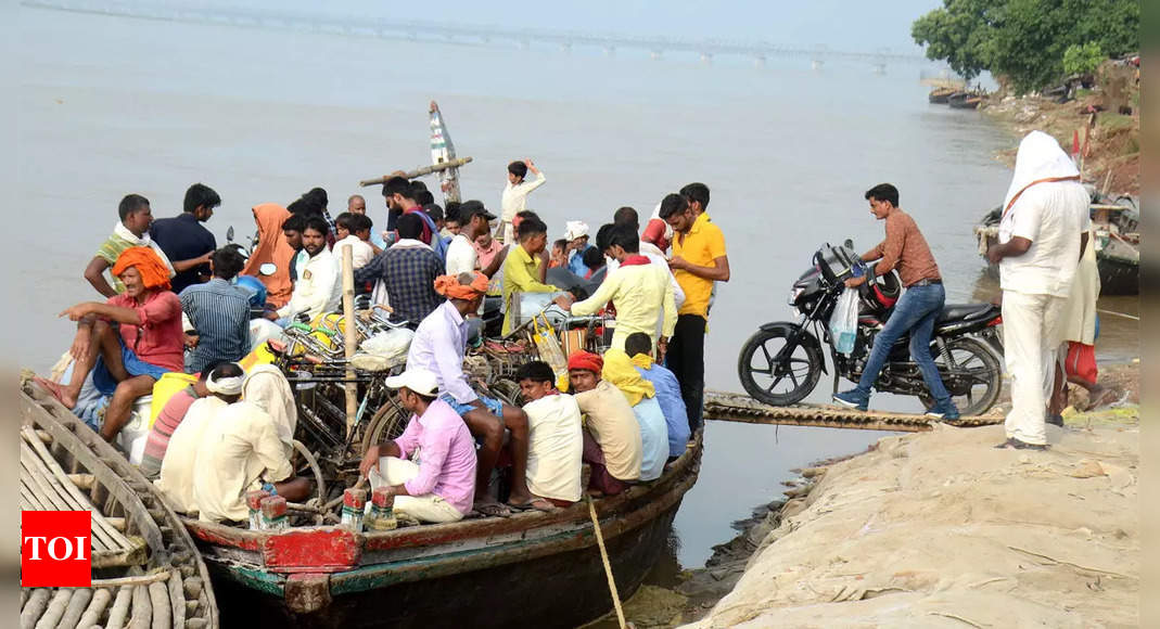 Ganga continues to show receding trend in Bihar | Patna News - Times of ...