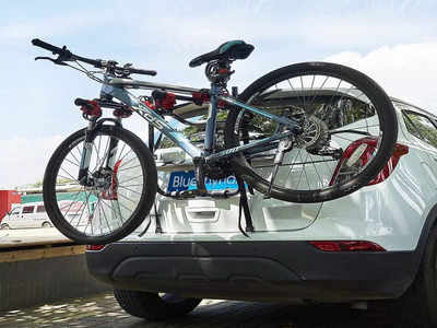 Standing bike deals rack for car