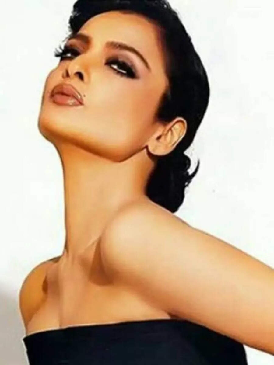 Gorgeous photos of veteran star Rekha in western wear | Zoom TV
