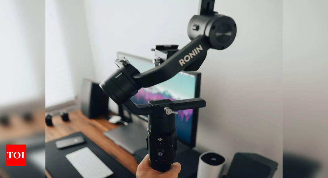 Gimbals for Phones: Best Gimbals For Phones That Deliver Cinema-Quality Video Stabilization | - Times of India