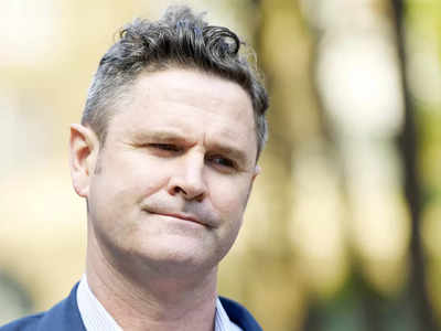 After stroke, Chris Cairns suffers paralysis in legs during life-saving surgery: Lawyer