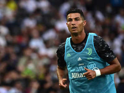 Massimiliano Allegri: Ronaldo wants to leave Juventus, says coach Allegri