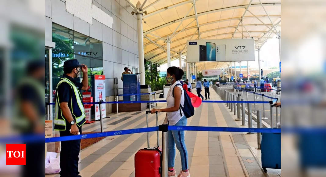 Mumbai: International passengers entering state to follow regulations ...