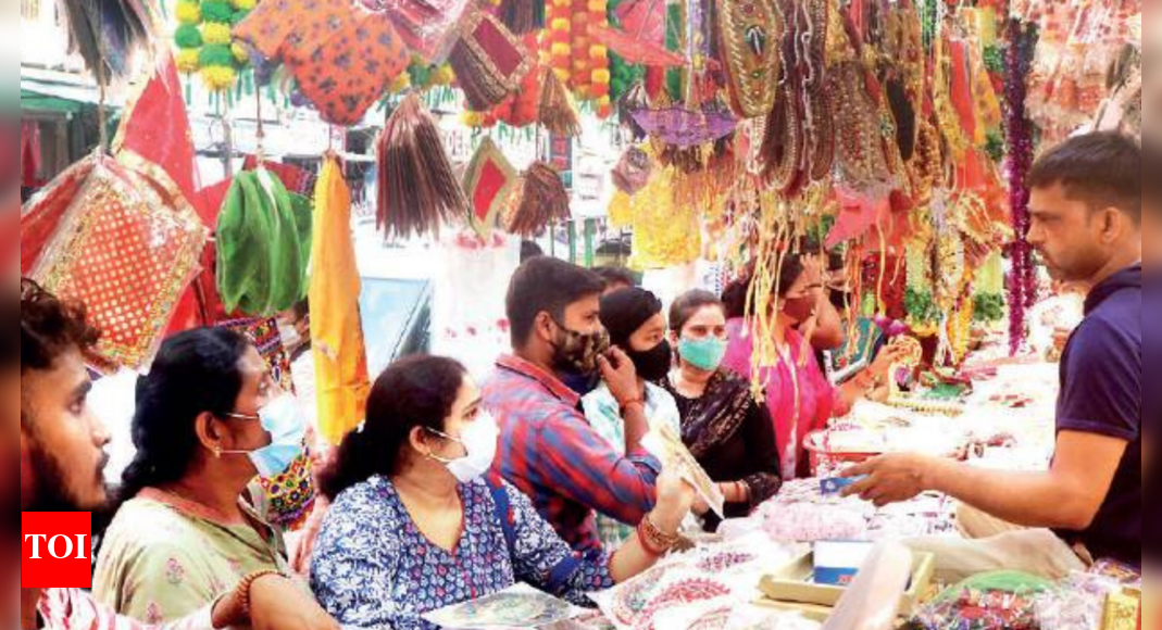 Lucknow markets abuzz with Janmashtami shoppers Lucknow News Times