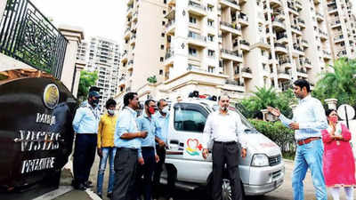 Residents in Pune donate to buy ambulance, provide for food & travel of workers