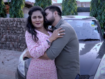 Trisha Kar Madhu and Rakesh Mishra show their romantic chemistry in the