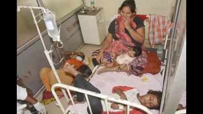 UP: 12 more children die of mystery fever in Firozabad district; toll hits 68 in a week