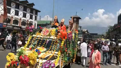 Watch: Devotees celebrate Janmashtami at the historic Lal Chowk in Srinagar