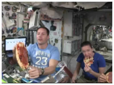 Watch: Astronauts making DIY Pizza in space in breaking the internet