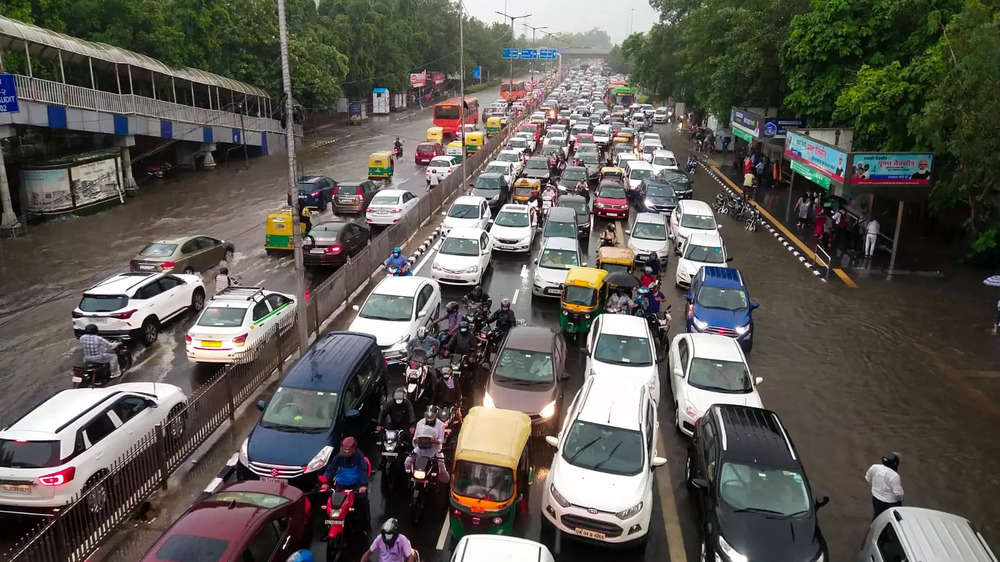 In Photos Heavy Rains Lash Parts Of Mumbai And Delhi The Times Of India