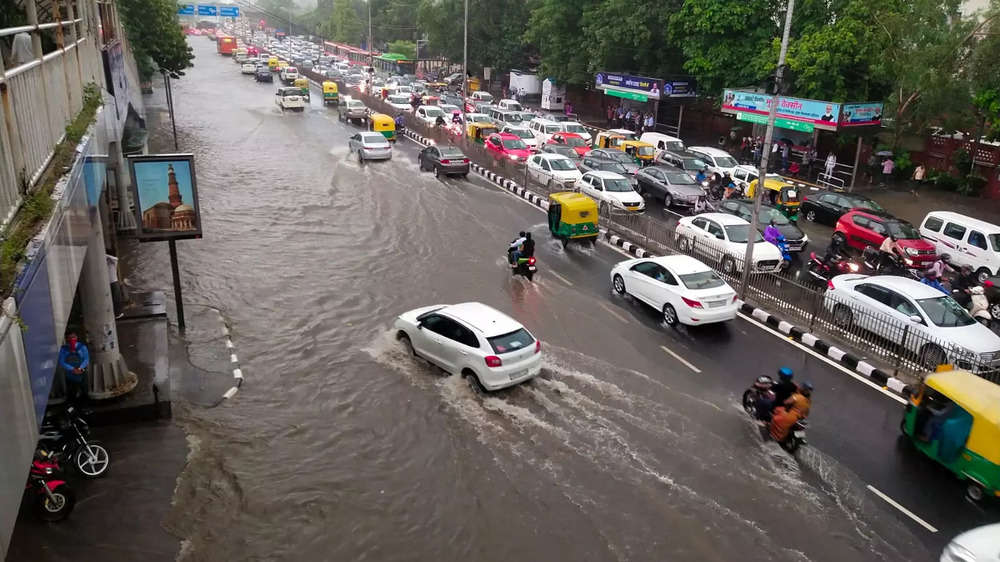 In Photos: Heavy Rains Lash Parts Of Mumbai And Delhi | The Times Of India