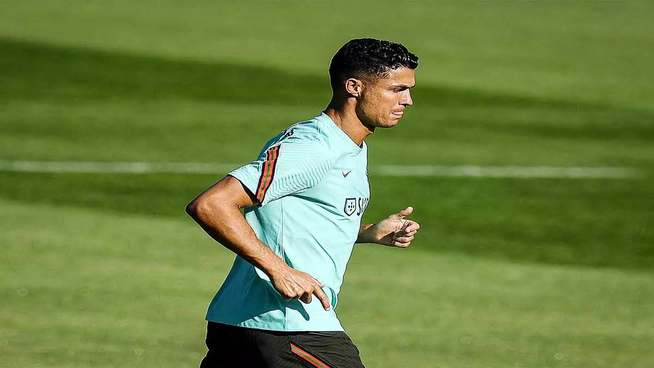 Cristiano Ronaldo's Man Utd shirt number details emerge after medical, Football