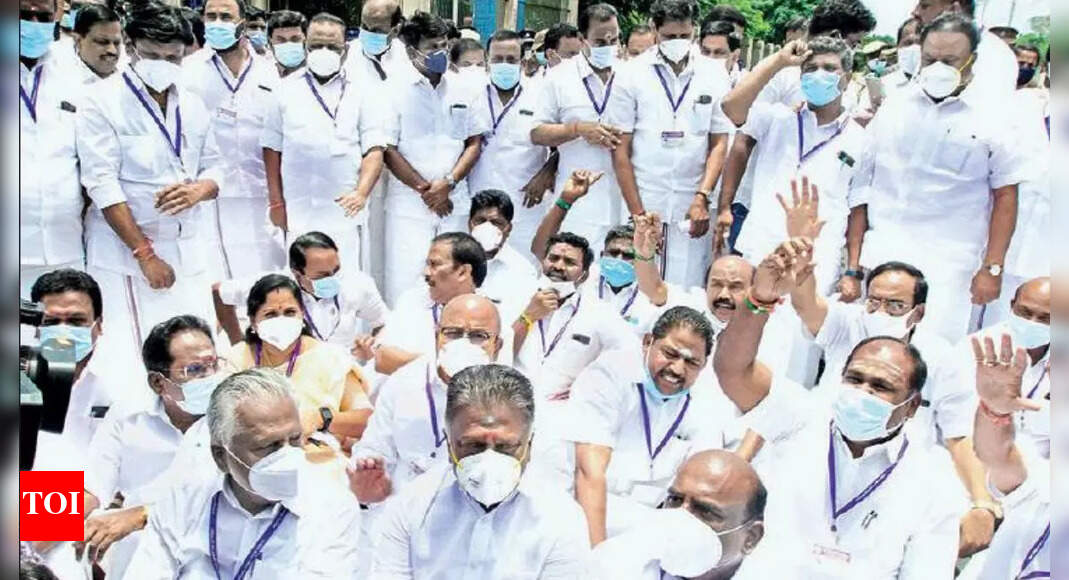 OPS leads AIADMK walkout over scrapping of Jaya Univ