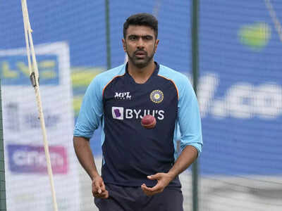 Dinesh Karthik: Ravichandran Ashwin must play at The Oval | Cricket News -  Times of India