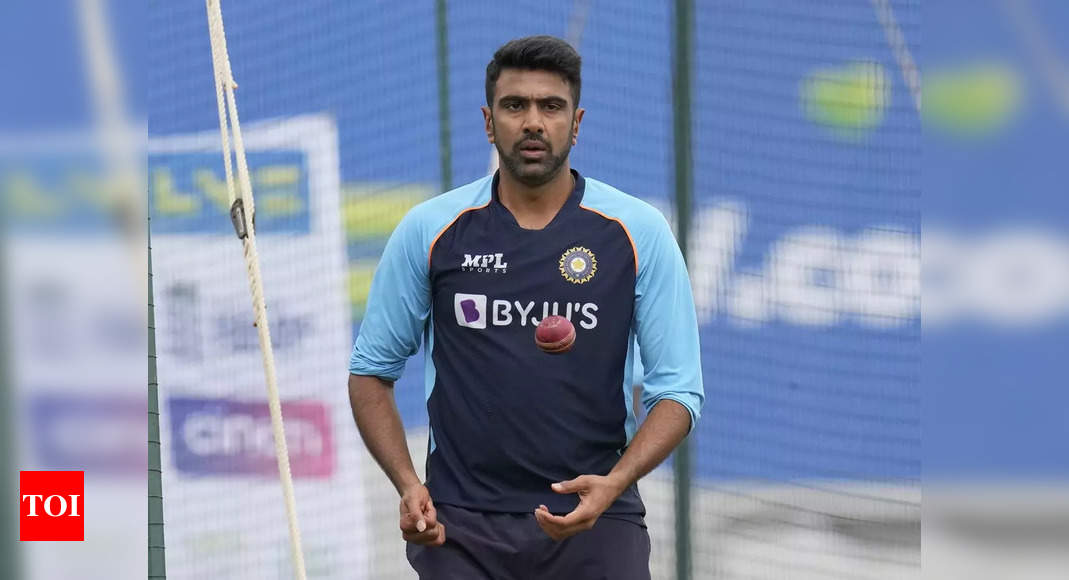 Ravichandran Ashwin must play at The Oval: Dinesh Karthik