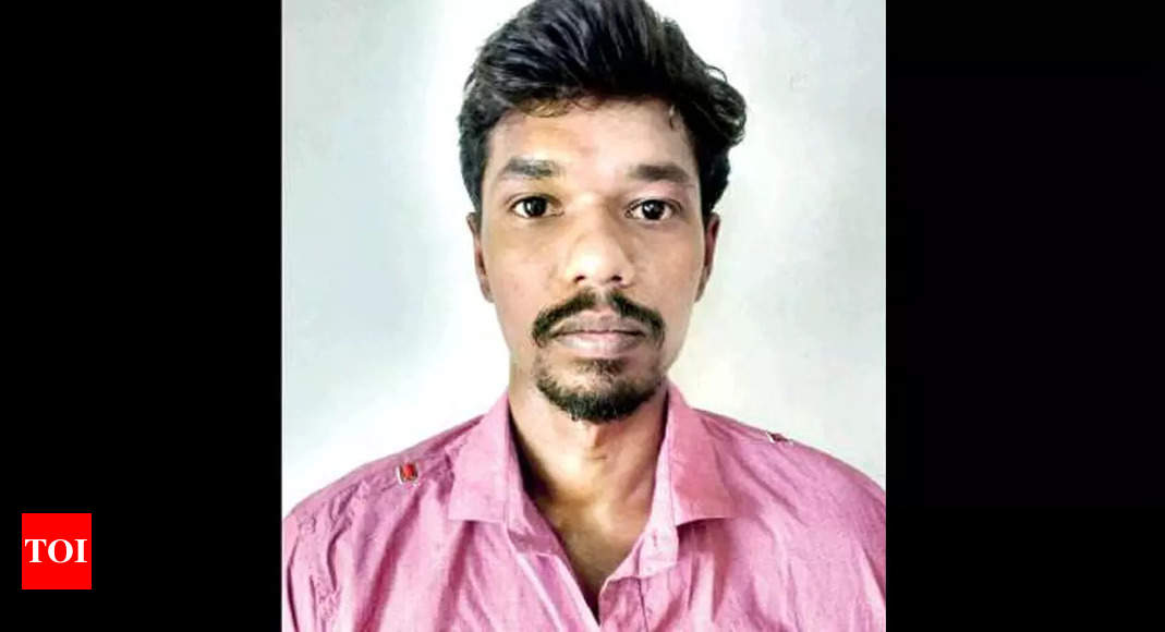 Chennai: Gang of 10 hacks rowdy to death in front of mom | Chennai News ...