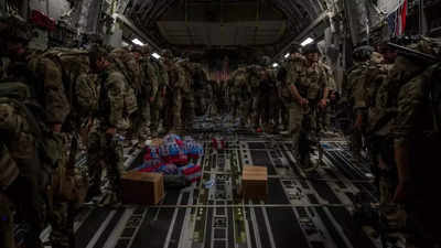 'It looked apocalyptic': Crew describes Afghan departure