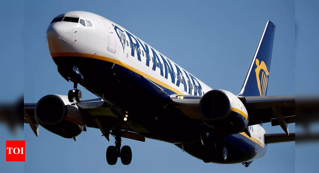 Ryanair Passenger Numbers Rise In August To 111 Million Times Of India 