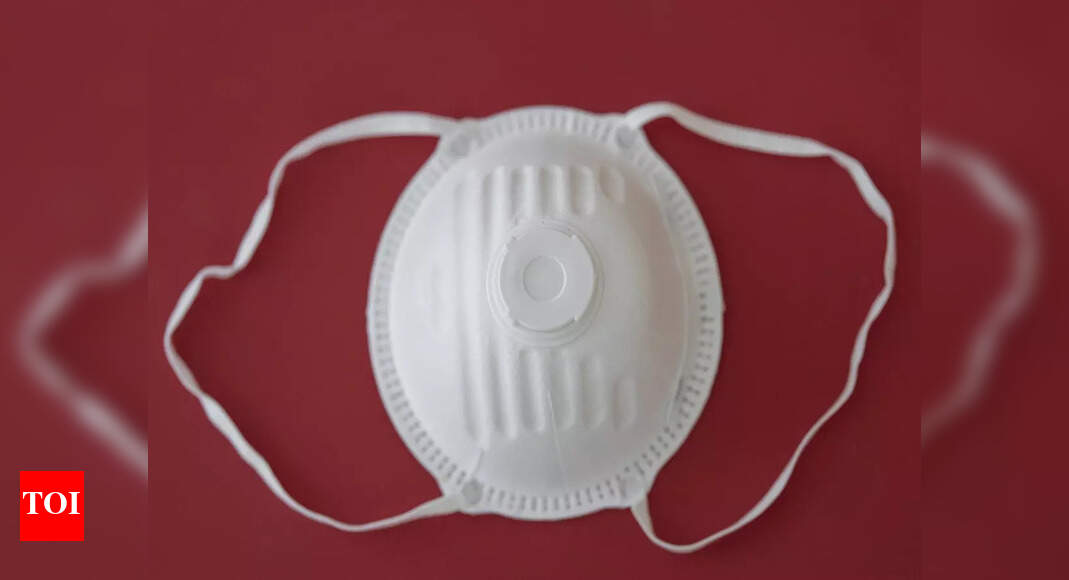 Reusable masks with head loops to avoid hurting your ears Times of