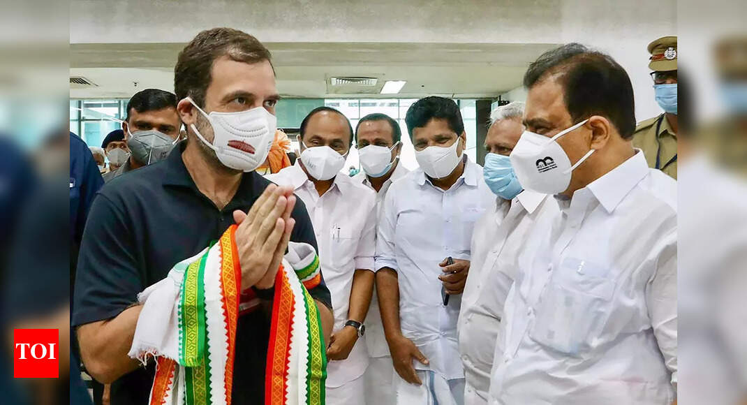 After cracking whip, Congress tries to mollify dissenters in Kerala unit