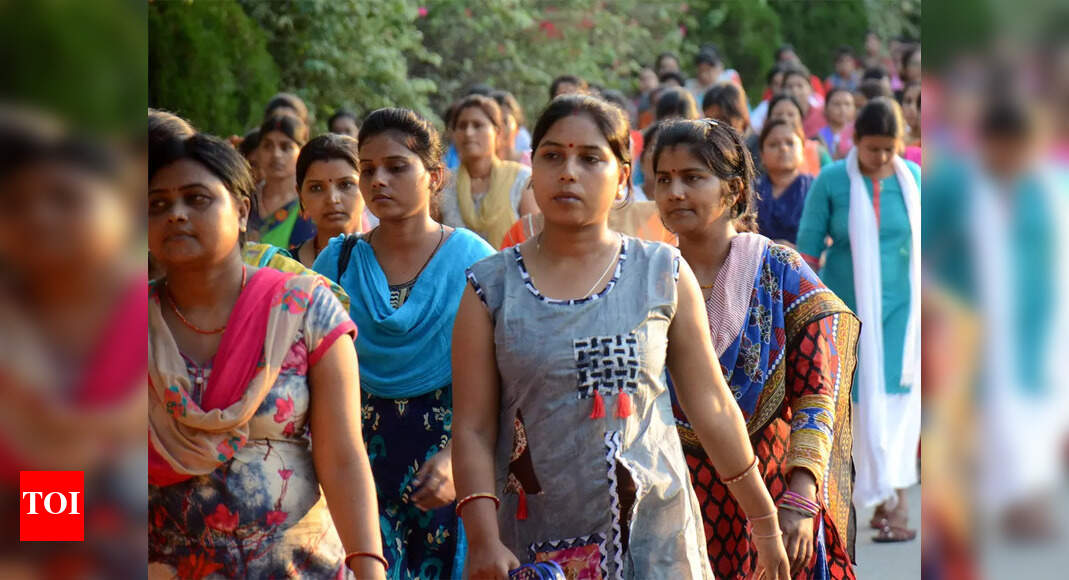 UP govt sets up 3-member committee to study and assess vacancy of teachers in state-run primary schools