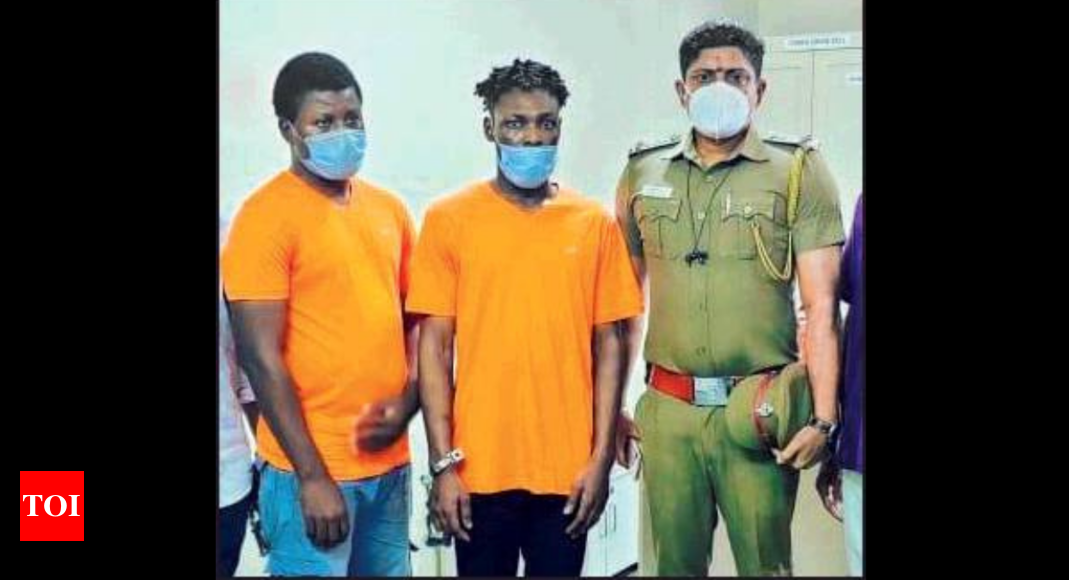 2 Nigerians con woman in Chennai of Rs 4.4L, held