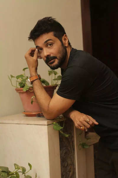 Mumbai is a bigger game, Tolly is a para match: Prosenjit