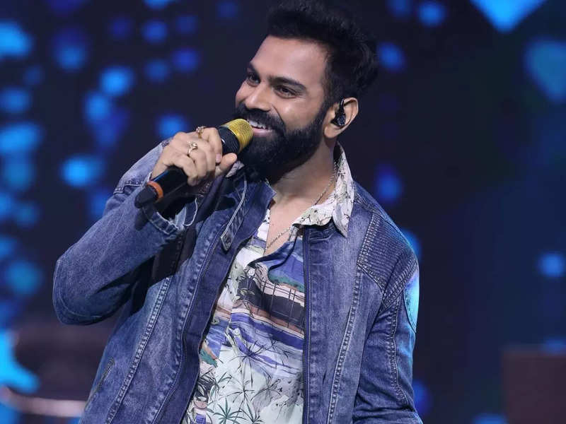 Bigg Boss Telugu 5 contestant Sreerama Chandra&#39;s profile, photos and all  you know about the singer-turned-actor - Times of India